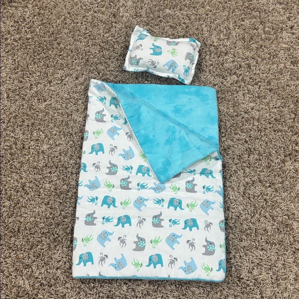Handmade 18 inch doll sleeping bag with pillow. Fits our generation and AG